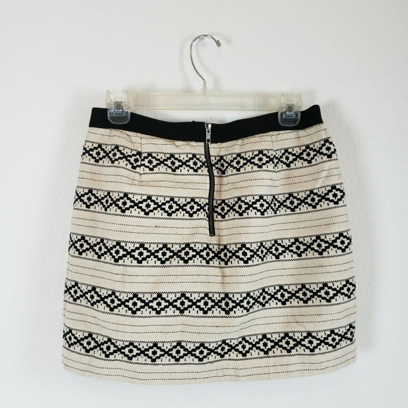 Gap Aztec Print Mini Skirt Size 4 Black & Cream - Picture 5 of 10
